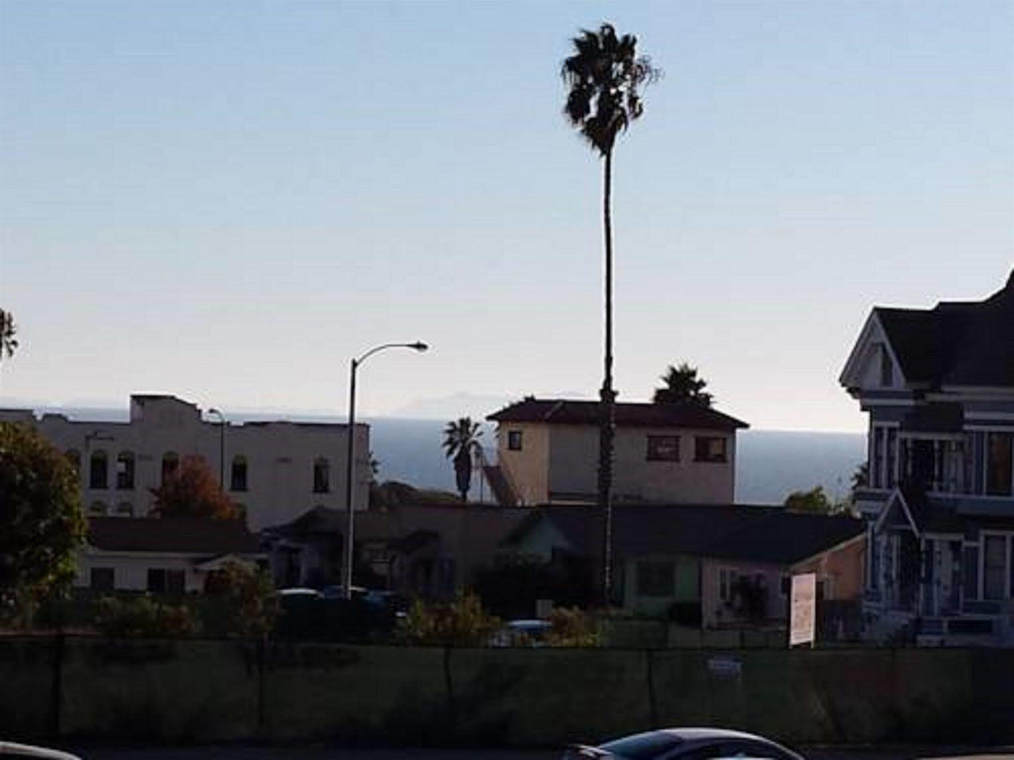 Travelers Beach Inn Ventura Esterno foto