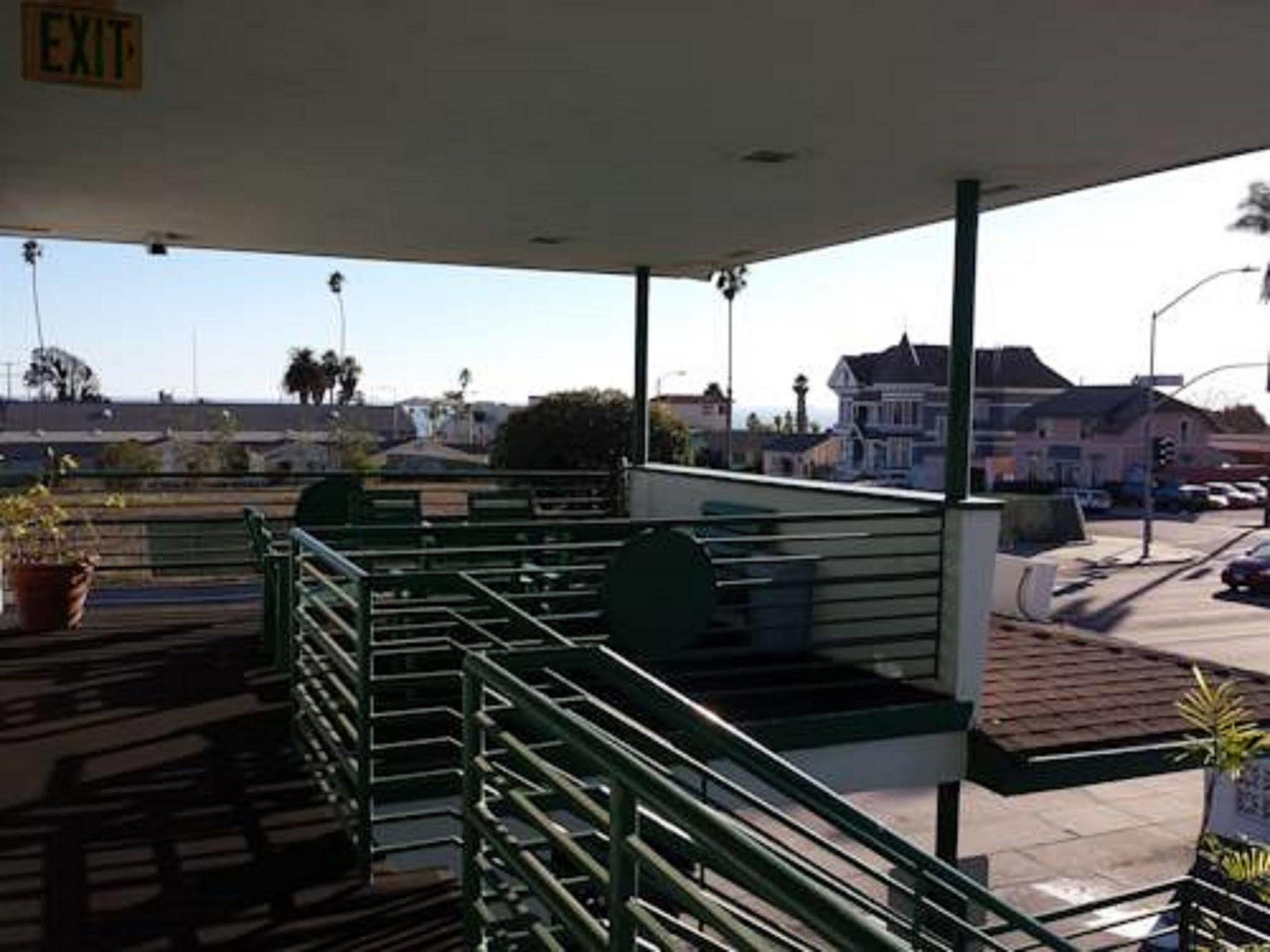 Travelers Beach Inn Ventura Esterno foto